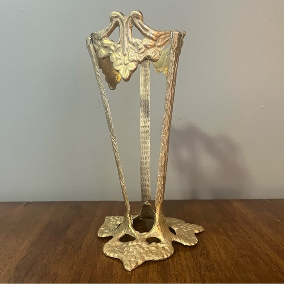 Vintage brass grapevine stand for bowl, vase or wine bottle - Picture 2 of 11